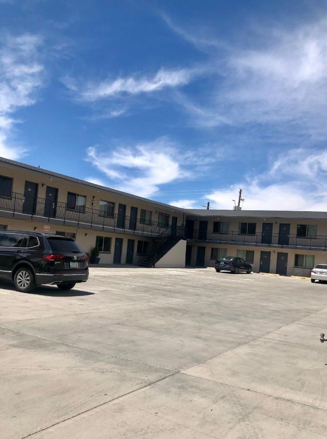 Motel 6 Williams Az Downtown Grand Canyon מראה חיצוני תמונה