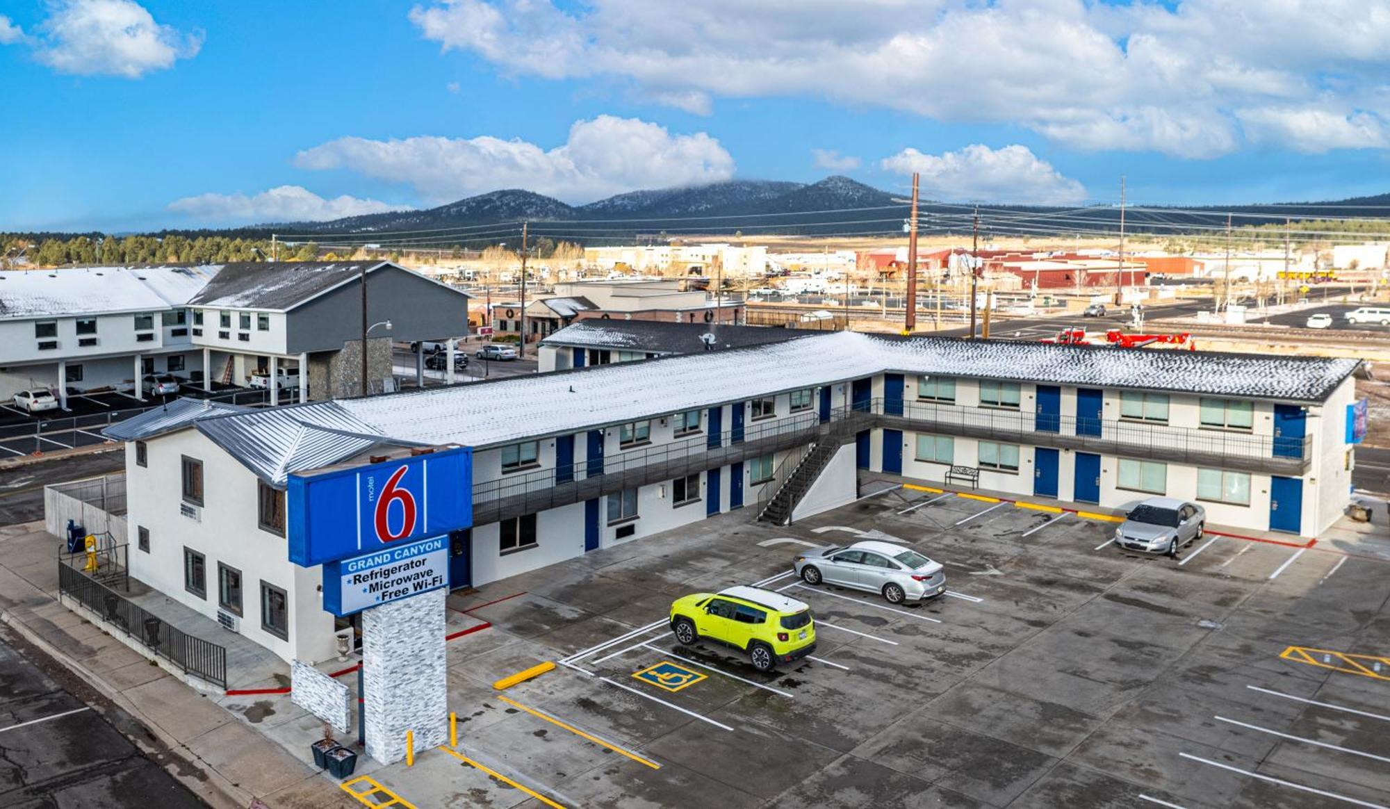 Motel 6 Williams Az Downtown Grand Canyon מראה חיצוני תמונה
