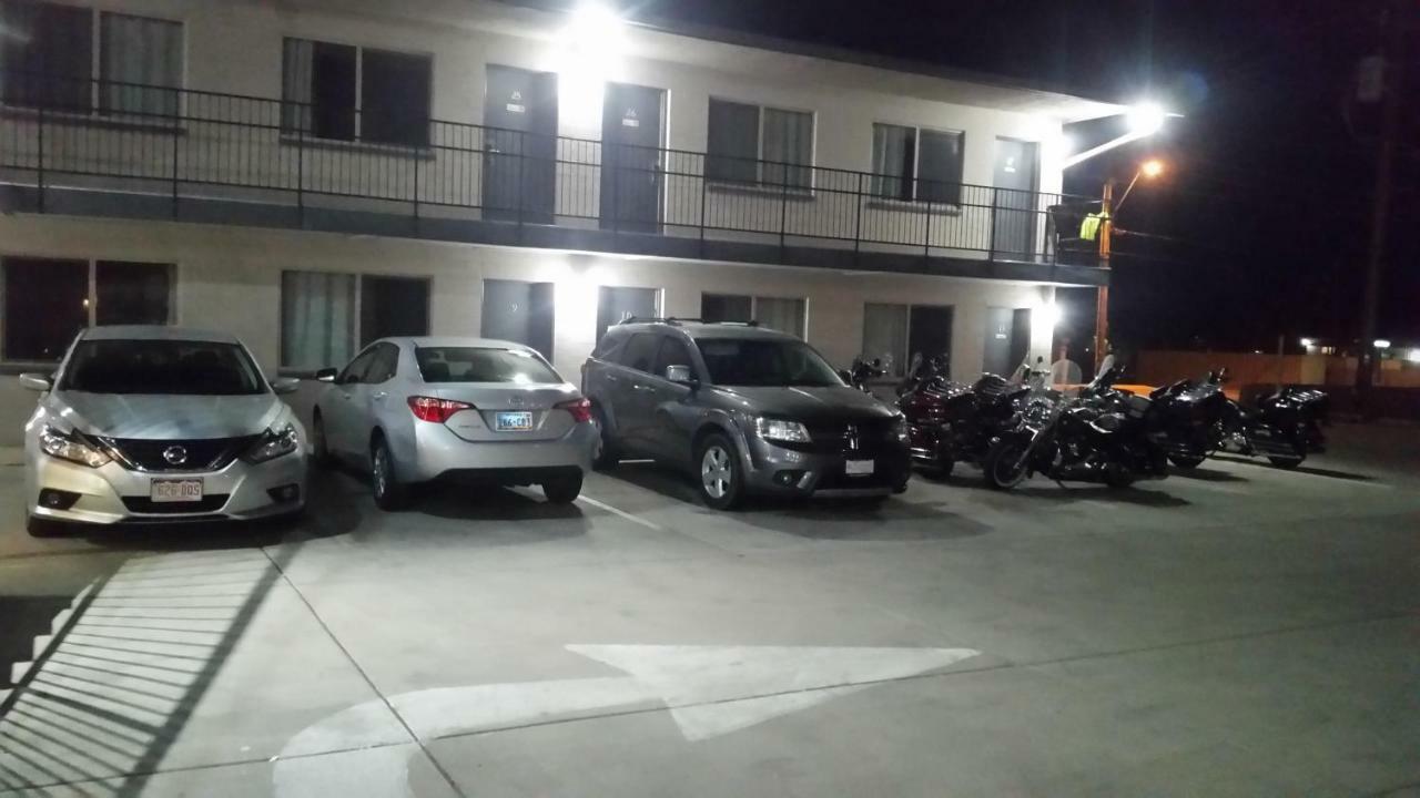 Motel 6 Williams Az Downtown Grand Canyon מראה חיצוני תמונה
